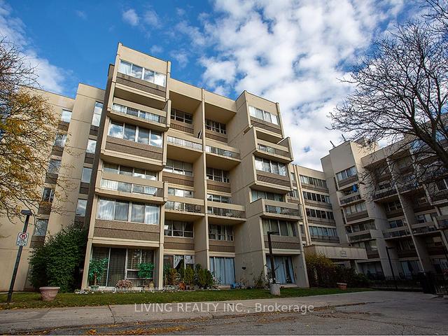 502 - 1300 Marlborough Rd, Condo with 3 bedrooms, 2 bathrooms and 1 parking in Oakville ON | Image 32