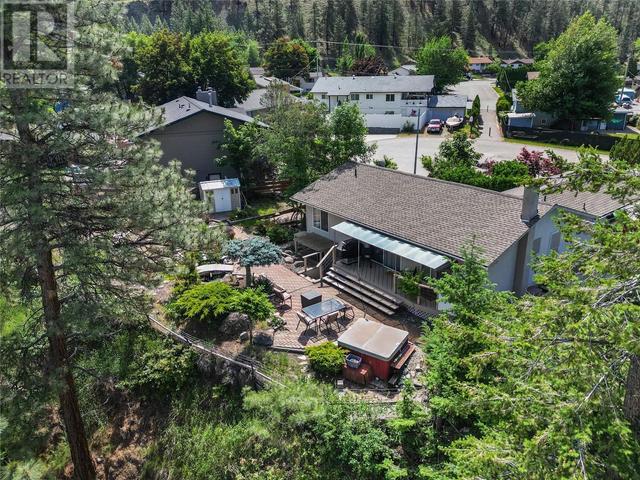 158 Glen Place, House detached with 4 bedrooms, 3 bathrooms and 2 parking in Penticton BC | Image 4