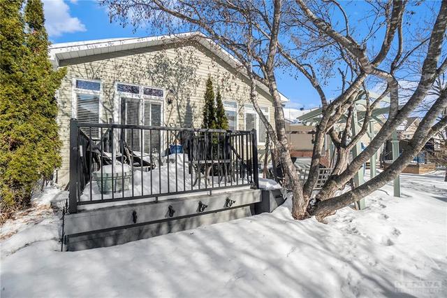 62 Sable Run Drive, Townhouse with 3 bedrooms, 3 bathrooms and 6 parking in Ottawa ON | Image 24