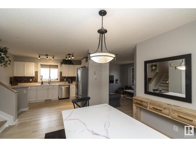 4012 53 St, House detached with 4 bedrooms, 2 bathrooms and null parking in Gibbons AB | Image 11