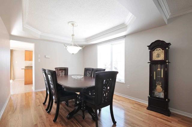 208 Vintage Gate, House detached with 4 bedrooms, 4 bathrooms and 6 parking in Brampton ON | Image 33