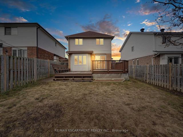 216 Pastern Tr, House detached with 3 bedrooms, 3 bathrooms and 3 parking in Waterloo ON | Image 35