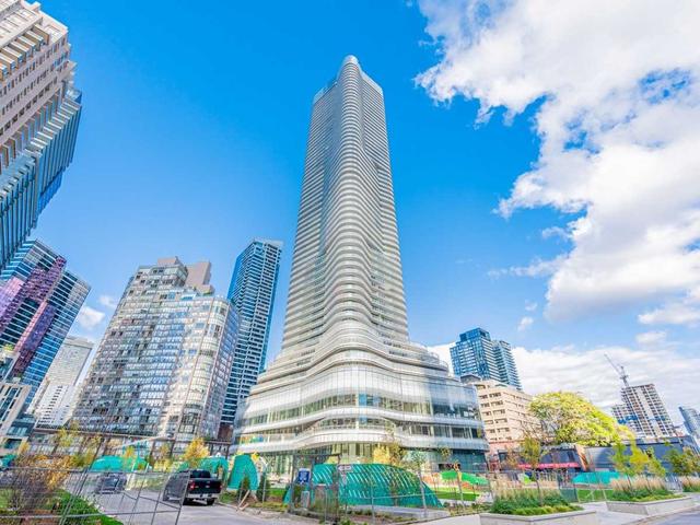 5008 - 11 Wellesley St W, Condo with 2 bedrooms, 2 bathrooms and 1 parking in Toronto ON | Image 23