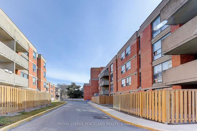 111 - 1701 Mccowan Rd, Condo with 2 bedrooms, 1 bathrooms and 1 parking in Toronto ON | Image 21