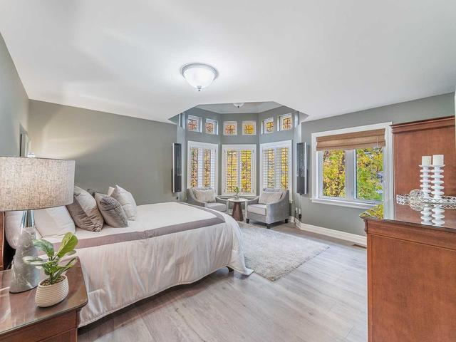 210 Poyntz Ave, House detached with 3 bedrooms, 4 bathrooms and 4 parking in Toronto ON | Image 5