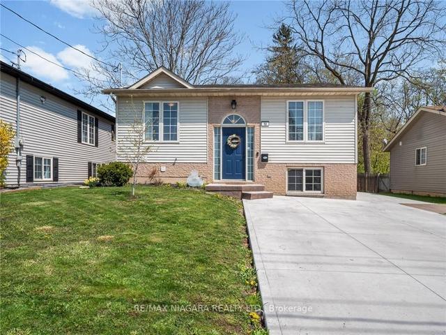 10 Hartzel Rd, House detached with 3 bedrooms, 2 bathrooms and 2 parking in St. Catharines ON | Image 1