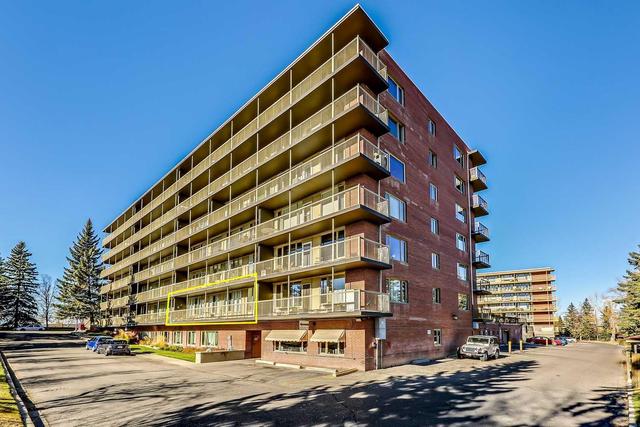 207 - 3316 Rideau Place Sw, Condo with 2 bedrooms, 1 bathrooms and 1 parking in Calgary AB | Image 4