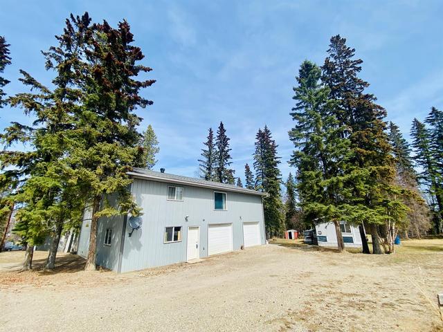 213 Westwood Way, House detached with 3 bedrooms, 2 bathrooms and 4 parking in Clearwater County AB | Image 1