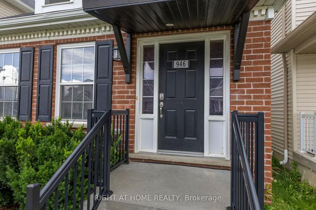 946 Broadway Blvd, House detached with 2 bedrooms, 3 bathrooms and 3 parking in Peterborough ON | Image 12