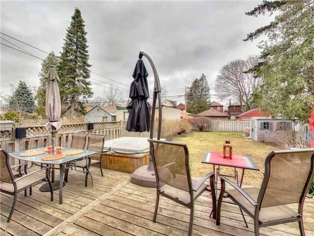 583 Durie St, House detached with 3 bedrooms, 3 bathrooms and 3 parking in Toronto ON | Image 16
