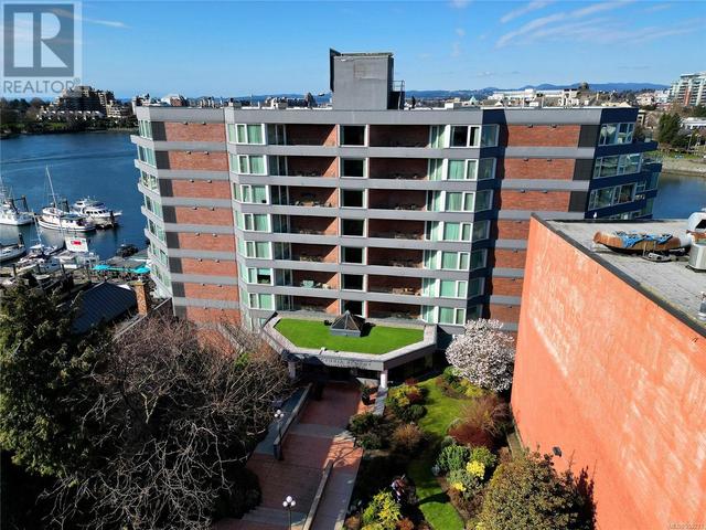 101 - 1234 Wharf St, Condo with 2 bedrooms, 2 bathrooms and 1 parking in Victoria BC | Image 24