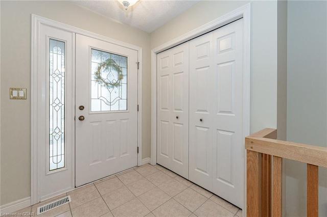 61 Parkside Drive, House detached with 3 bedrooms, 2 bathrooms and 4 parking in Guelph ON | Image 26
