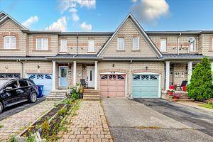 108 Pinery Tr, House attached with 3 bedrooms, 2 bathrooms and 2 parking in Toronto ON | Image 1