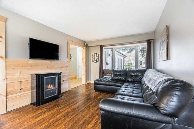 43 Garden Dr, House detached with 3 bedrooms, 2 bathrooms and 5 parking in Barrie ON | Image 19