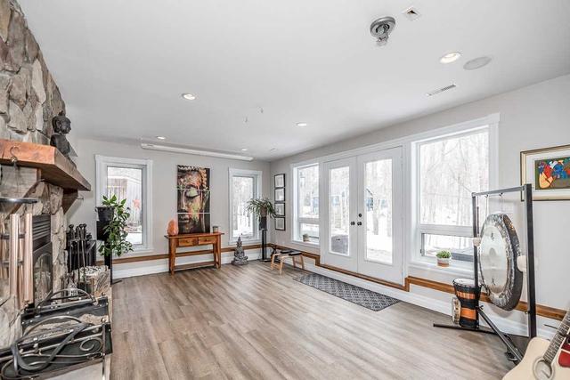 21 Trillium Tr, House detached with 3 bedrooms, 4 bathrooms and 15 parking in Oro Medonte ON | Image 6