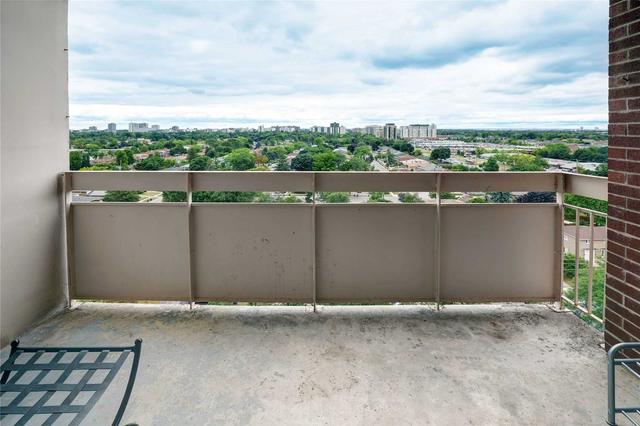 1311 - 205 Hilda Ave, Condo with 3 bedrooms, 2 bathrooms and 1 parking in Toronto ON | Image 22