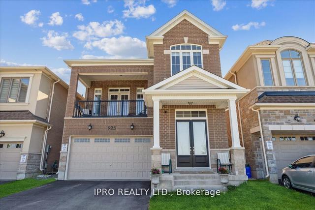 925 Hickory Cres E, House detached with 4 bedrooms, 4 bathrooms and 4 parking in Milton ON | Image 1