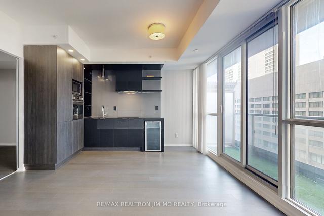 1002 - 70 Temperance St, Condo with 1 bedrooms, 1 bathrooms and 0 parking in Toronto ON | Image 29