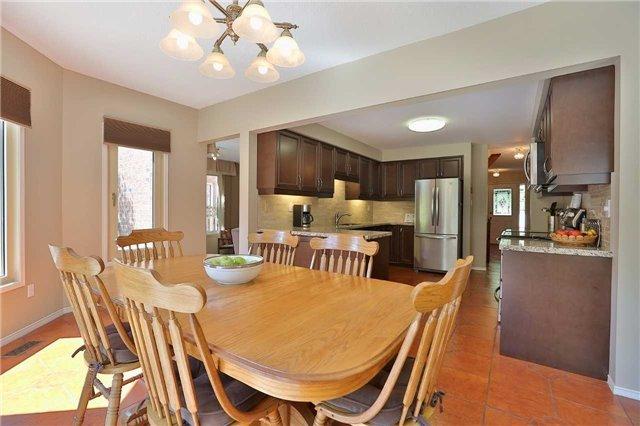 4045 Loyalist Dr, House detached with 4 bedrooms, 3 bathrooms and 3 parking in Mississauga ON | Image 5