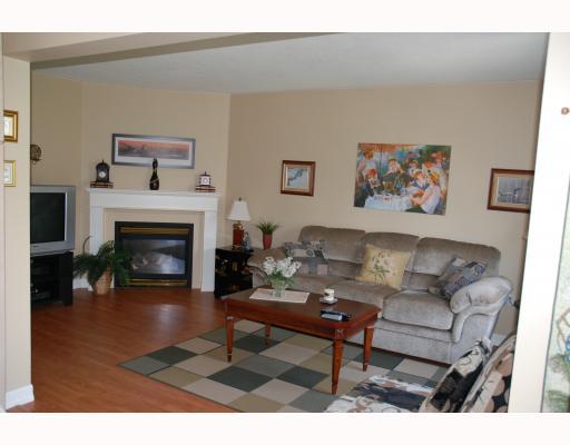 80 Hurst Dr, House detached with 3 bedrooms, 3 bathrooms and null parking in Barrie ON | Image 5