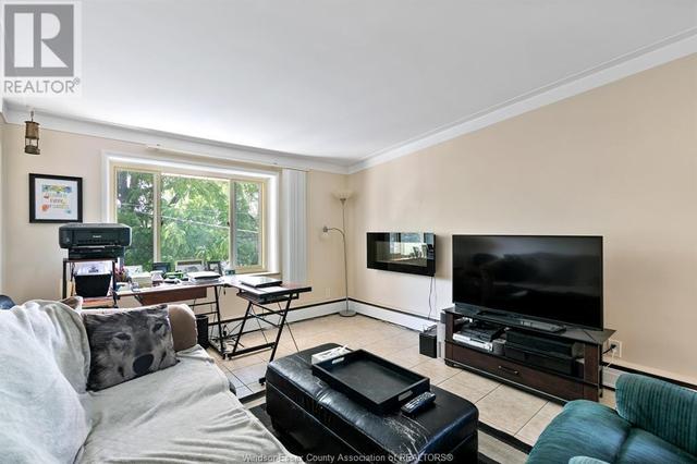 7555 Wyandotte East, Condo with 11 bedrooms, 11 bathrooms and null parking in Windsor ON | Image 9
