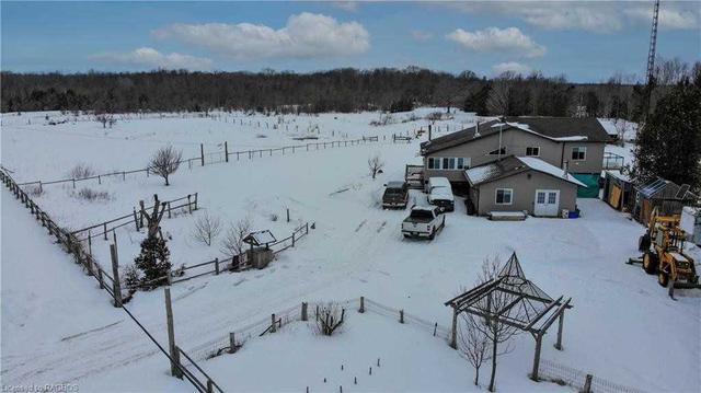 240 Little Pike Bay, House detached with 3 bedrooms, 2 bathrooms and 5 parking in Northern Bruce Peninsula ON | Image 36