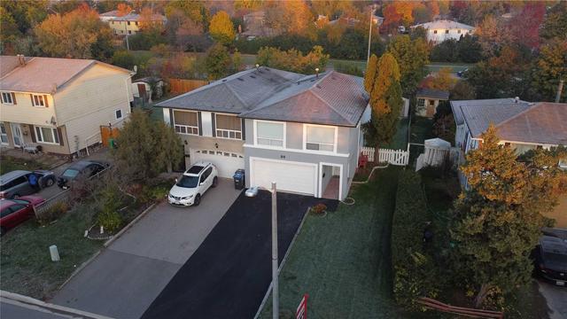 80 Griselda Cres, House semidetached with 3 bedrooms, 2 bathrooms and 6 parking in Brampton ON | Image 1
