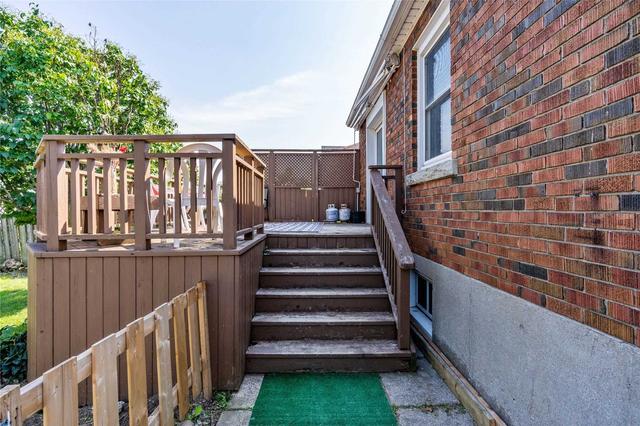 175 East 32nd St, House detached with 2 bedrooms, 2 bathrooms and 2 parking in Hamilton ON | Image 33
