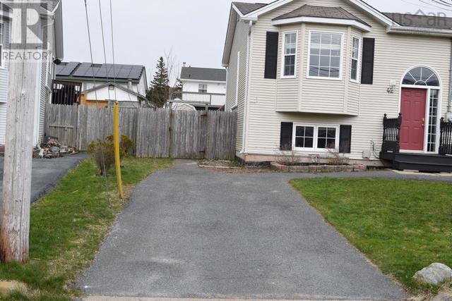 42 Peter Court, House semidetached with 3 bedrooms, 1 bathrooms and null parking in Halifax NS | Image 2