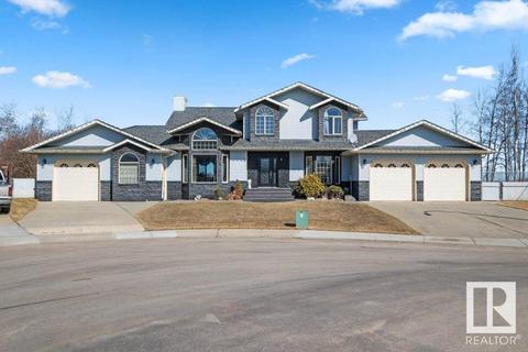 6599 53a Av, House detached with 3 bedrooms, 3 bathrooms and null parking in Redwater AB | Card Image