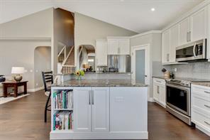162 Douglas Woods Hill Se, House detached with 4 bedrooms, 3 bathrooms and 4 parking in Calgary AB | Image 16