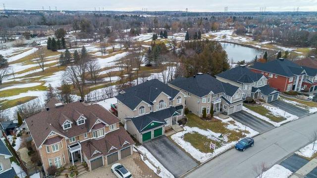 18 Roberson Dr, House detached with 5 bedrooms, 7 bathrooms and 4 parking in Ajax ON | Image 2