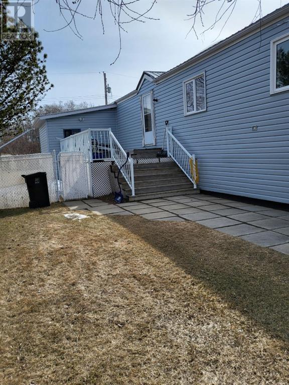 1114 7th Avenue, House detached with 2 bedrooms, 1 bathrooms and 2 parking in Beaverlodge AB | Image 4