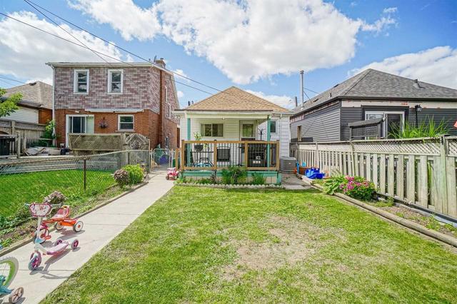 156 Barons Ave N, House detached with 2 bedrooms, 2 bathrooms and 1 parking in Hamilton ON | Image 15