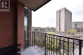 612 - 30 Old Mill Rd N, Condo with 2 bedrooms, 2 bathrooms and 1 parking in Toronto ON | Image 5