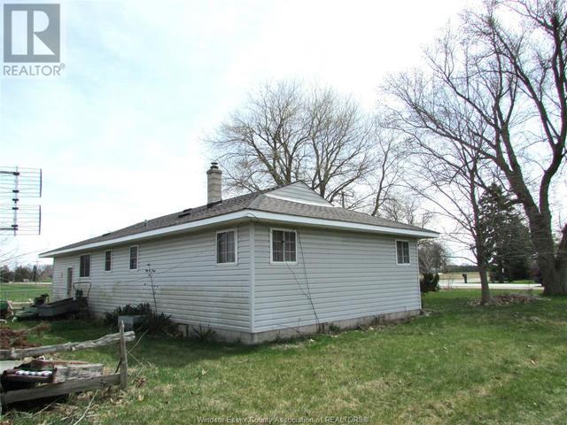 2608 County Rd. 20, House detached with 4 bedrooms, 1 bathrooms and null parking in Essex ON | Image 2