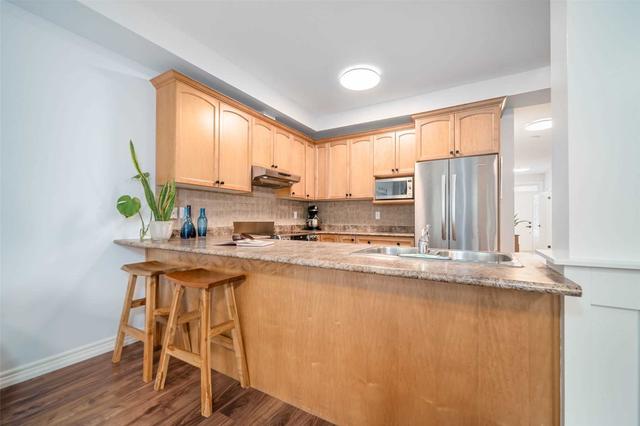 th 7 - 5151 Upper Middle Rd, Townhouse with 3 bedrooms, 3 bathrooms and 2 parking in Burlington ON | Image 2