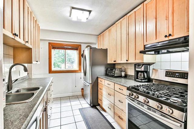 37 Connaught Ave, House detached with 3 bedrooms, 2 bathrooms and 3 parking in Toronto ON | Image 22