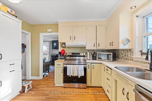 484 Bridge St E, House detached with 4 bedrooms, 2 bathrooms and 5 parking in Belleville ON | Image 17
