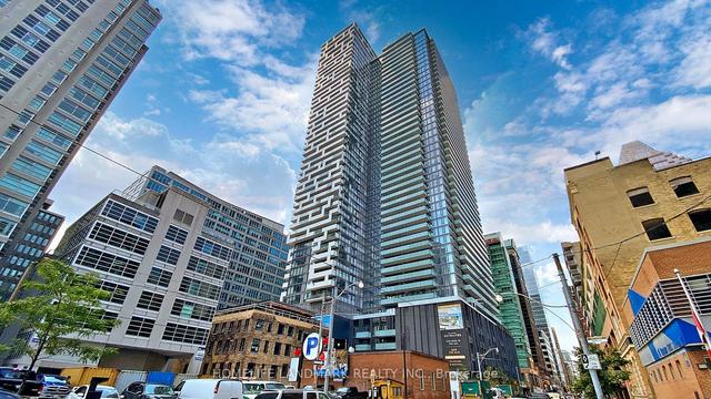 310 - 25 Richmond St E, Condo with 1 bedrooms, 1 bathrooms and 0 parking in Toronto ON | Image 1