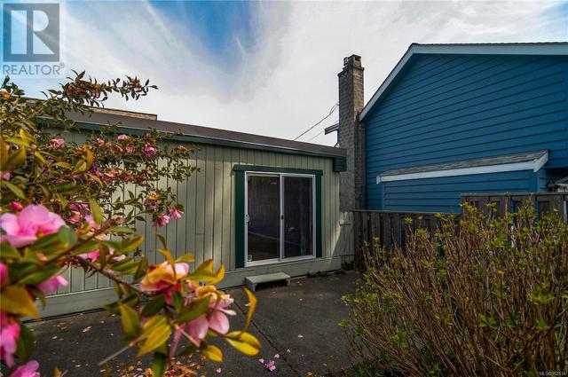 2890 Island Hwy S, House detached with 3 bedrooms, 3 bathrooms and 1 parking in Campbell River BC | Image 39