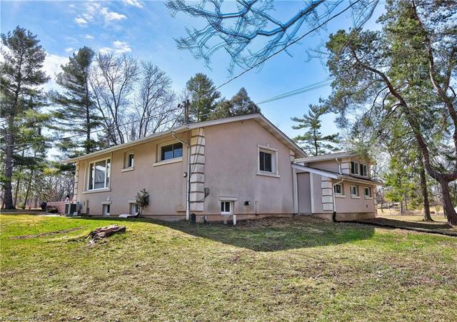 3570 Twenty Mile Road, House detached with 4 bedrooms, 2 bathrooms and 20 parking in West Lincoln ON | Image 22
