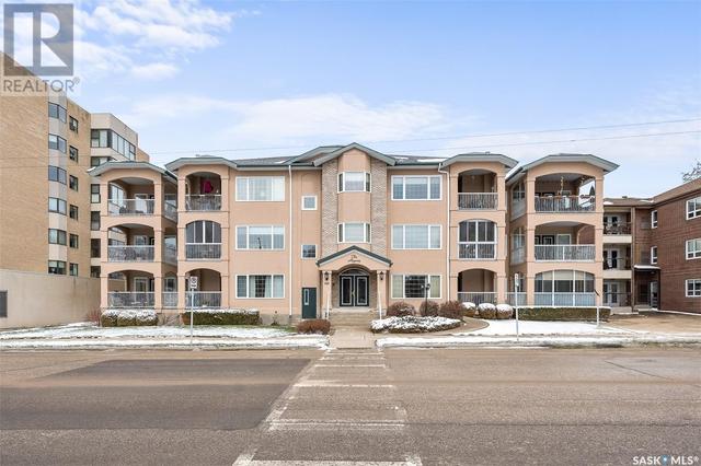 101 - 240 Athabasca Street E, Condo with 2 bedrooms, 2 bathrooms and null parking in Moose Jaw SK | Image 1