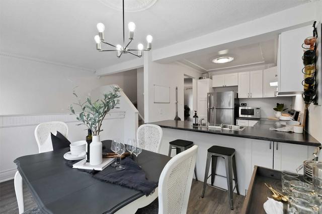 80 Parklane Circ, Townhouse with 3 bedrooms, 1 bathrooms and 2 parking in Clarington ON | Image 5