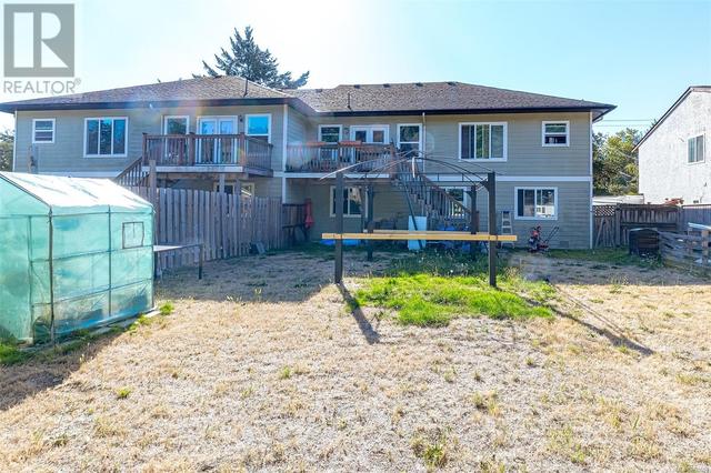 2826 Sooke Rd, House detached with 5 bedrooms, 3 bathrooms and 5 parking in Langford BC | Image 27
