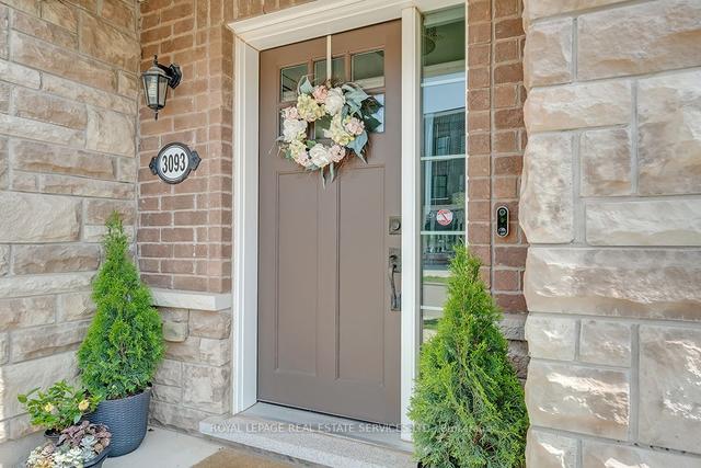3093 Harebell Gate, House attached with 2 bedrooms, 3 bathrooms and 2 parking in Oakville ON | Image 12