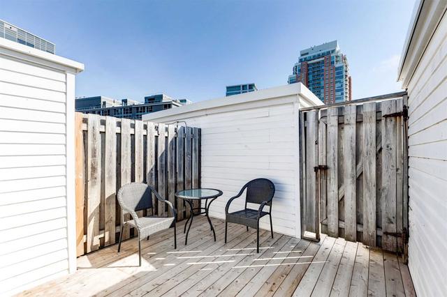 605 - 12 Sudbury St, Townhouse with 2 bedrooms, 1 bathrooms and 1 parking in Toronto ON | Image 11