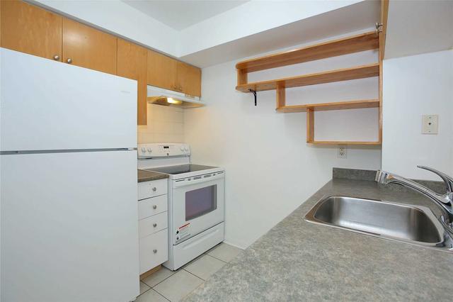 603 - 3 Everson Dr, Townhouse with 2 bedrooms, 1 bathrooms and 1 parking in Toronto ON | Image 3