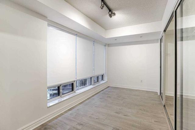 1001 - 33 University Ave, Condo with 1 bedrooms, 2 bathrooms and 1 parking in Toronto ON | Image 17