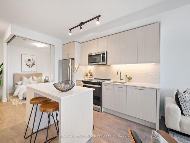 1910 - 286 Main St, Condo with 2 bedrooms, 2 bathrooms and 0 parking in Toronto ON | Image 4